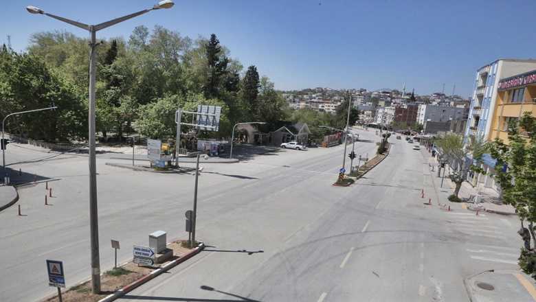 MUT’TA SOKAĞA ÇIKAN 4 KİŞİYE TUTANAK