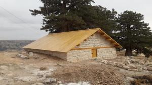 NURE SOFİ TÜRBESİ