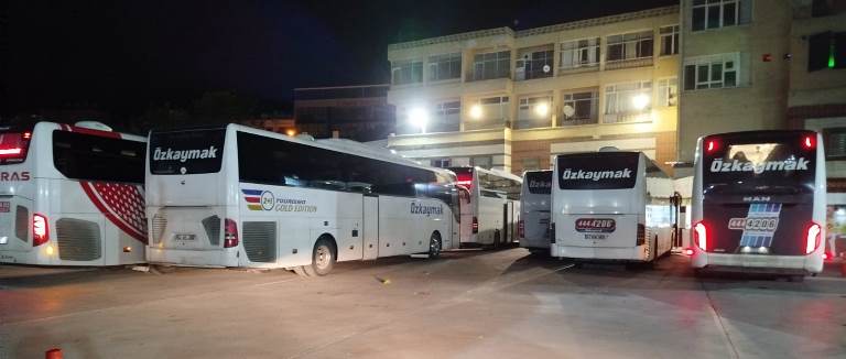 Yolcular Soğuktan Şikayetçi