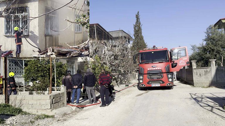 MUT’TA ÇIKAN YANGIN KORKUTTU