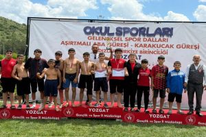 MUTLU GÜREŞÇİLER ŞAMPİYONAYA DAMGA VURDU