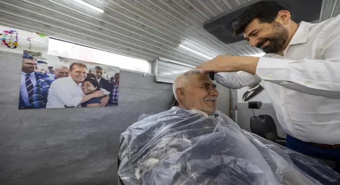 Yurttaşlar Mobil Kuaför hizmetinden memnun