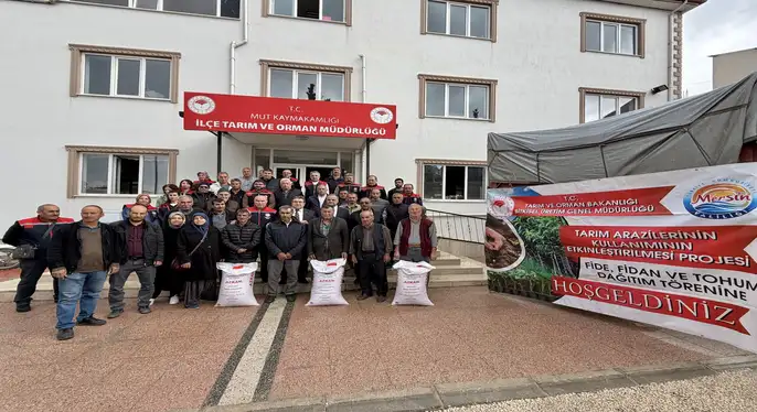 Mut’ta Hibeli Nohut Tohumu Dağıtımı Yapıldı