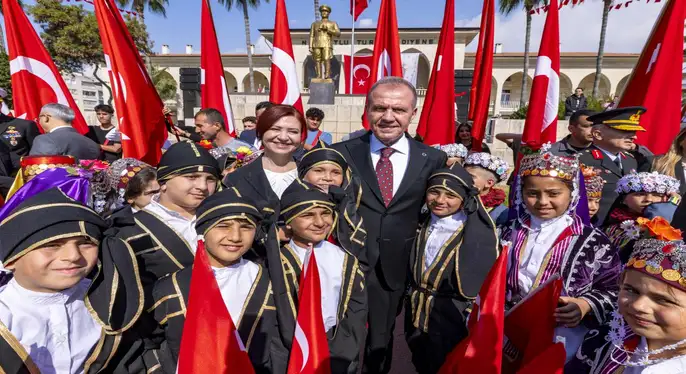 Mersin’de 23 Nisan Ulusal Egemenlik ve Çocuk Bayramı Kutlama Töreni Yapıldı