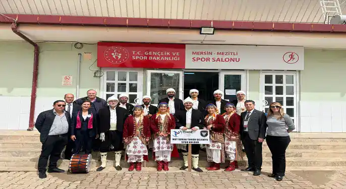 Mut Halk Oyunları Birinci Oldu