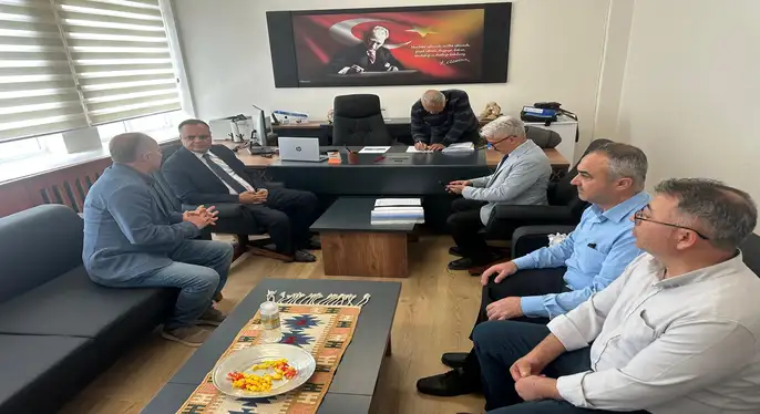 Kaymakamdan İlçedeki Okullara Kapsamlı Eğitim Ziyaretleri