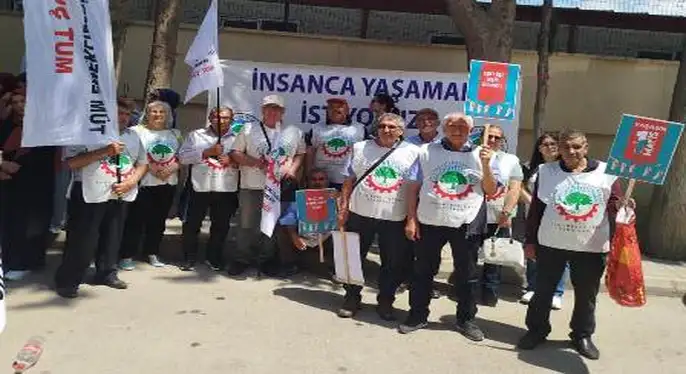 TÜM EMEKLİLERİN SENDİKASI: EMEKLİYE BAYRAM DEĞİL, YOKSULLUK DAYATILIYOR!