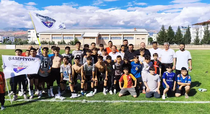 GENÇ MUT SPOR U-13 LİGİ ŞAMPİYONU