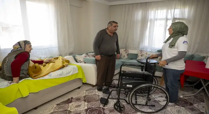 Mersin Büyükşehir’den Engelli Vatandaşlara Malzeme Desteği
