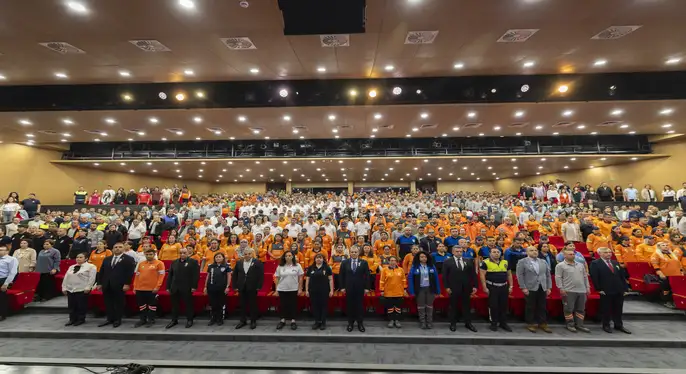 Başkan Seçer, Etik Haftası Etkinliğinde Büyükşehir Personeli İle Buluştu