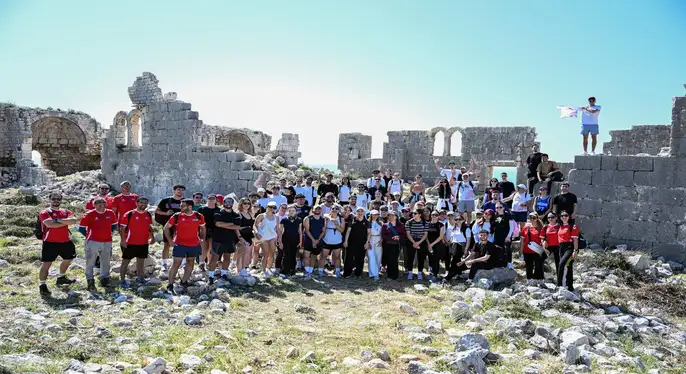 Tarihi Kilikya Yolu’nda Gençlik Yürüyüşü Düzenlendi