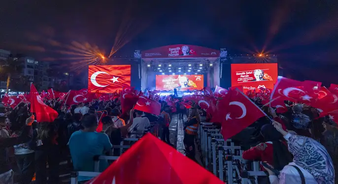 Sporun ve Gençliğin Şehri Mersin’de Mert Demir Rüzgarı