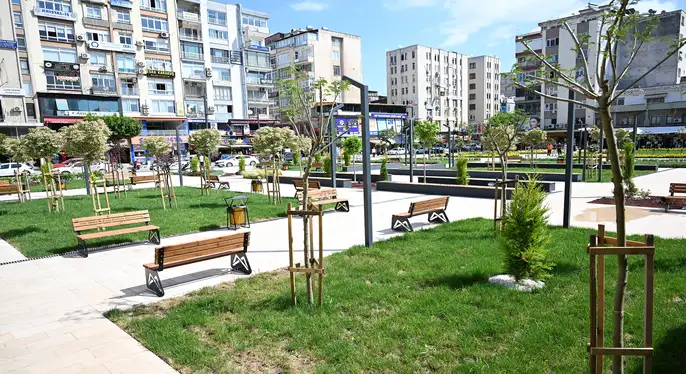 Mersin Kent Merkezine Modern Meydan