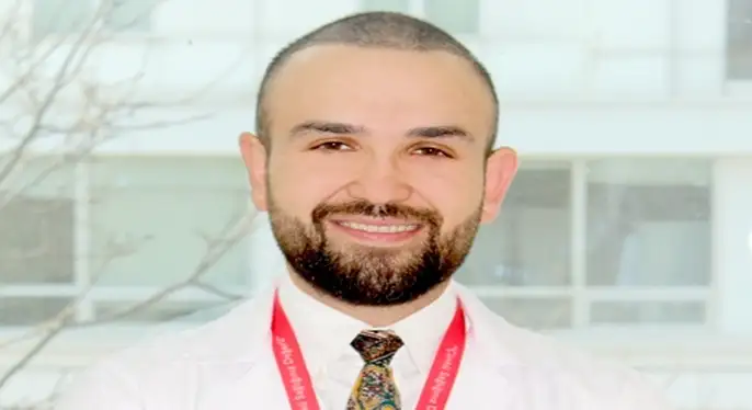 YAZA SAĞLIKLI VE IŞILTILI BİR CİLTLE GİRMENİN 8 ALTIN KURALI