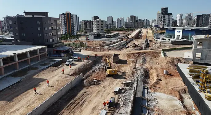 Mersin’in En Büyük Katlı Kavşak Projesi’nde Büyükşehir’den 7/24 Mesai…
